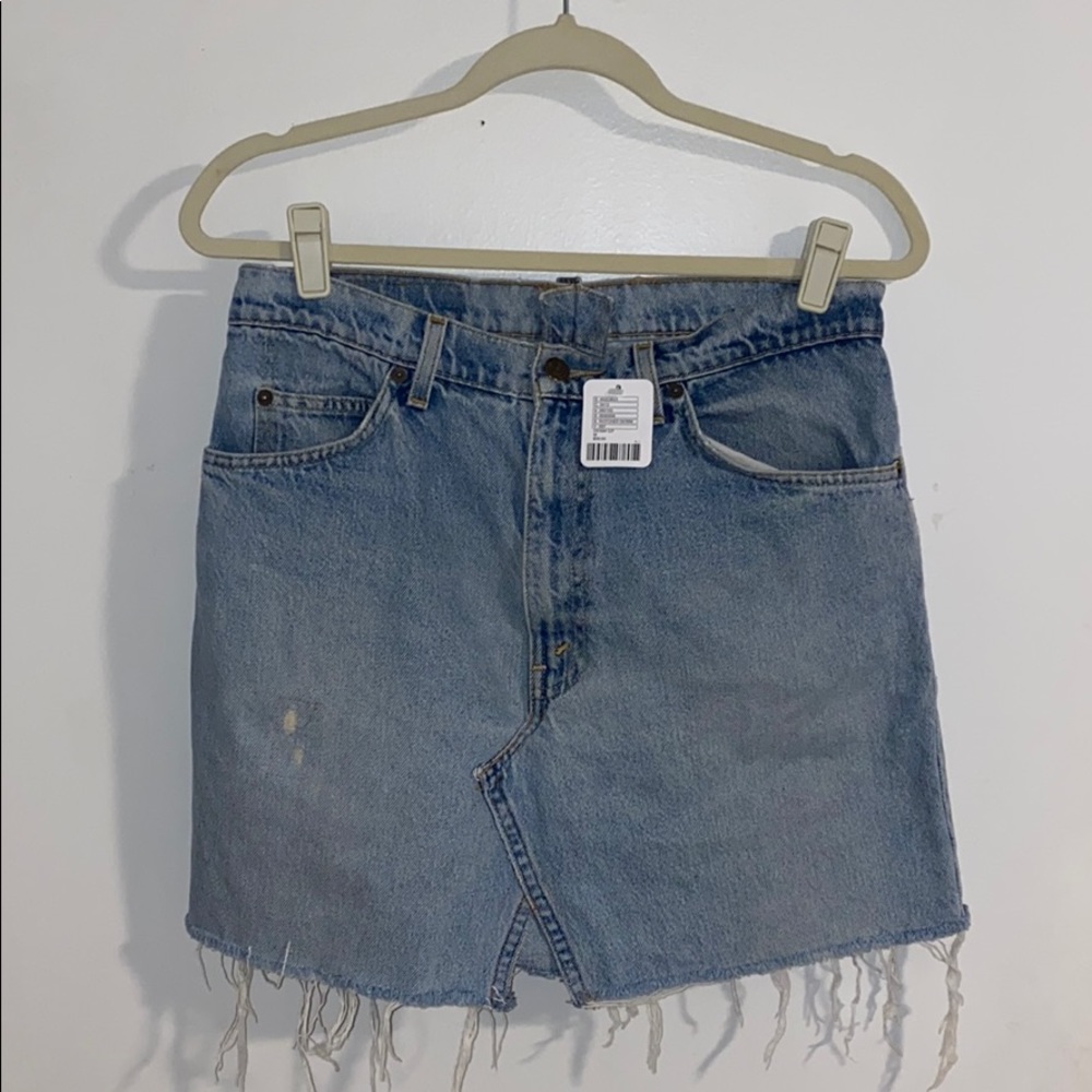 Vintage Levi’s Midi High-rise Denim Skirt 6/8